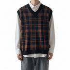 Herren Strickweste mit Karomuster Vorderansicht im Casual Stil